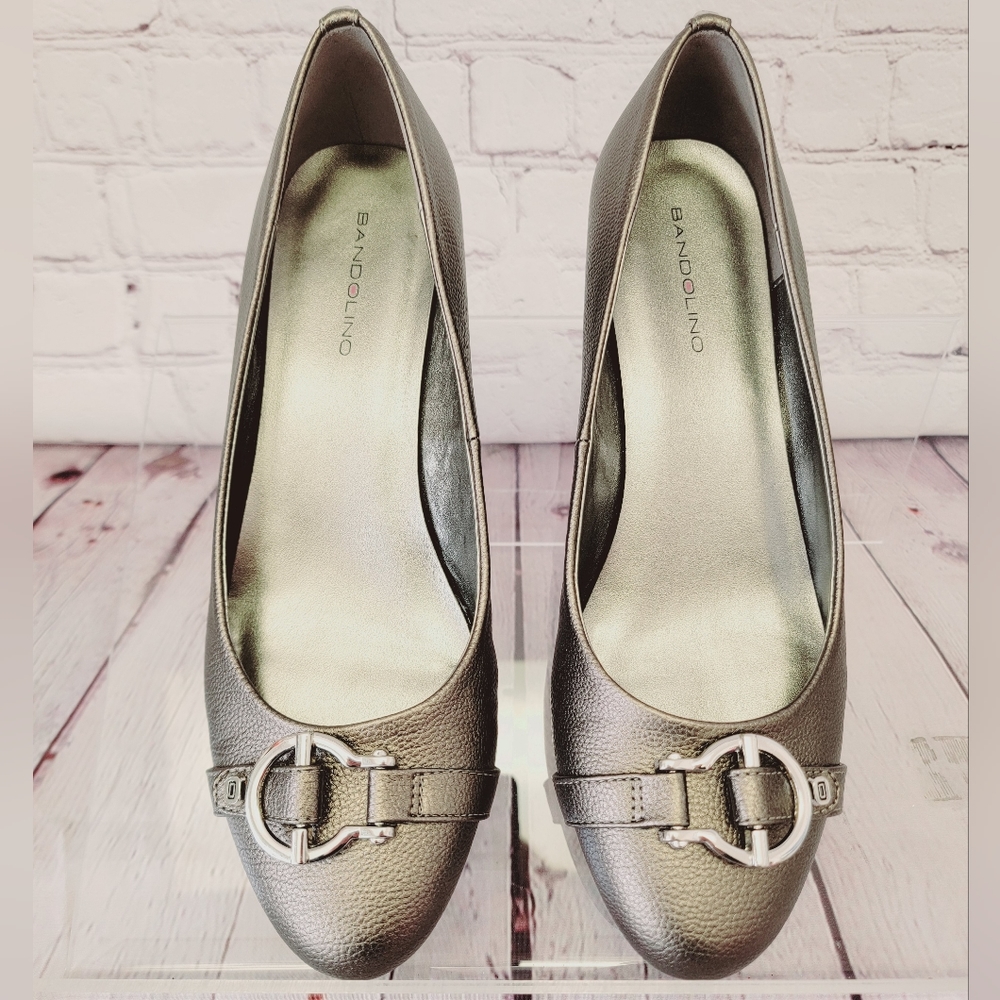 BANDOLINO Metallic Gray Round Toe 1.5" Heel Silver Buckle Hardware WMS SZ 9m